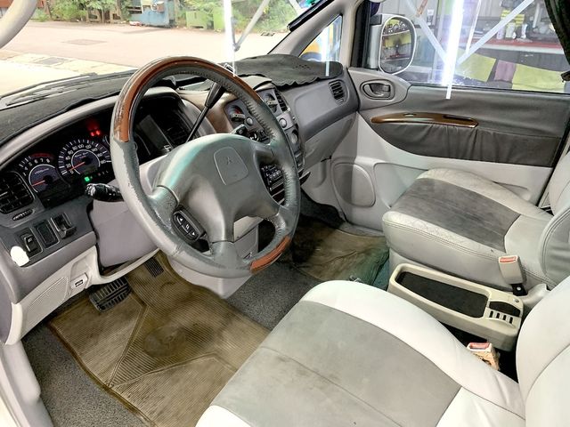 MITSUBISHI三菱 SPACE GEAR  第14張相片