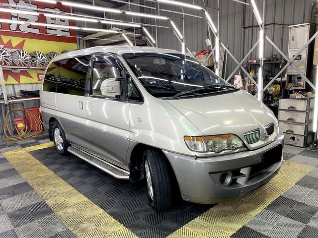 MITSUBISHI三菱 SPACE GEAR  第17張相片