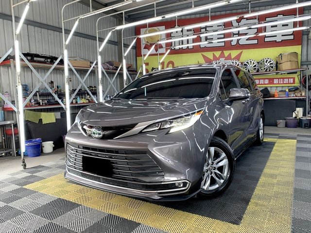 TOYOTA豐田 SIENNA  第1張相片