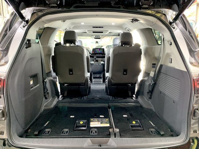 TOYOTA豐田 SIENNA  第12張相片