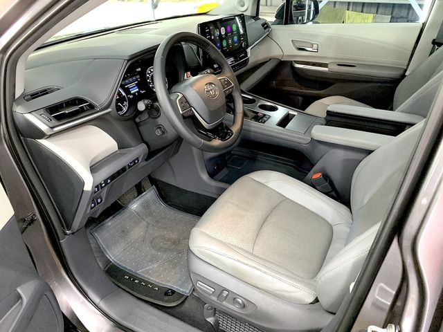 TOYOTA豐田 SIENNA  第14張相片