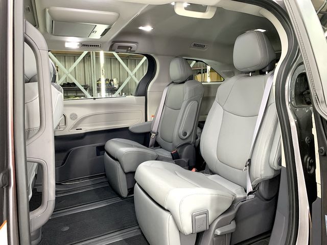TOYOTA豐田 SIENNA  第15張相片