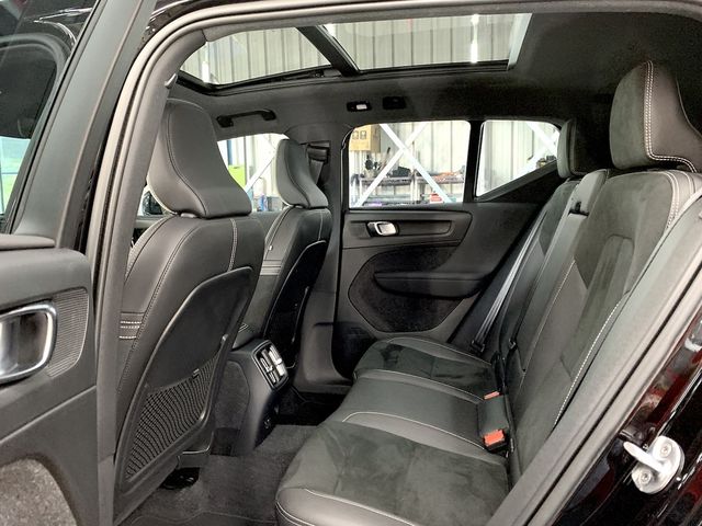 VOLVO富豪 XC40  第15張相片