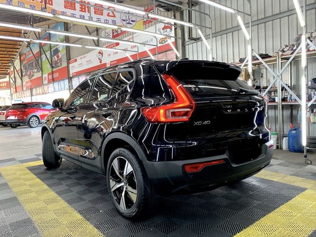 VOLVO富豪 XC40  第19張相片
