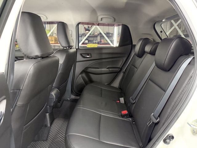 SUZUKI鈴木 SWIFT  第14張相片