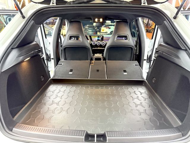 M-BENZ賓士 A180  第9張相片