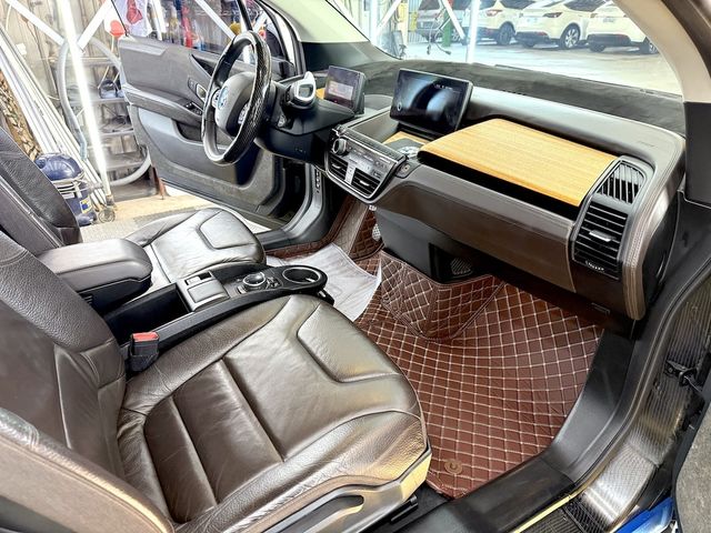 BMW寶馬 I3  第17張相片