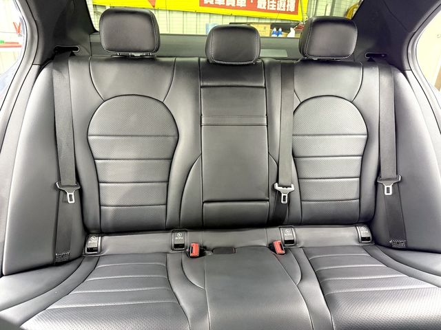 M-BENZ賓士 C300  第7張相片