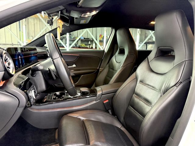 M-BENZ賓士 A200  第6張相片