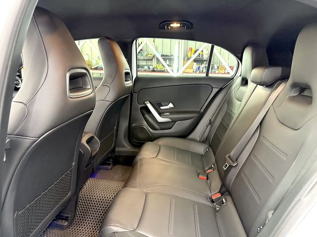 M-BENZ賓士 A200  第14張相片