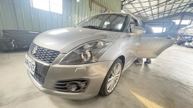 TOYOTA豐田 ALTIS  第1張相片