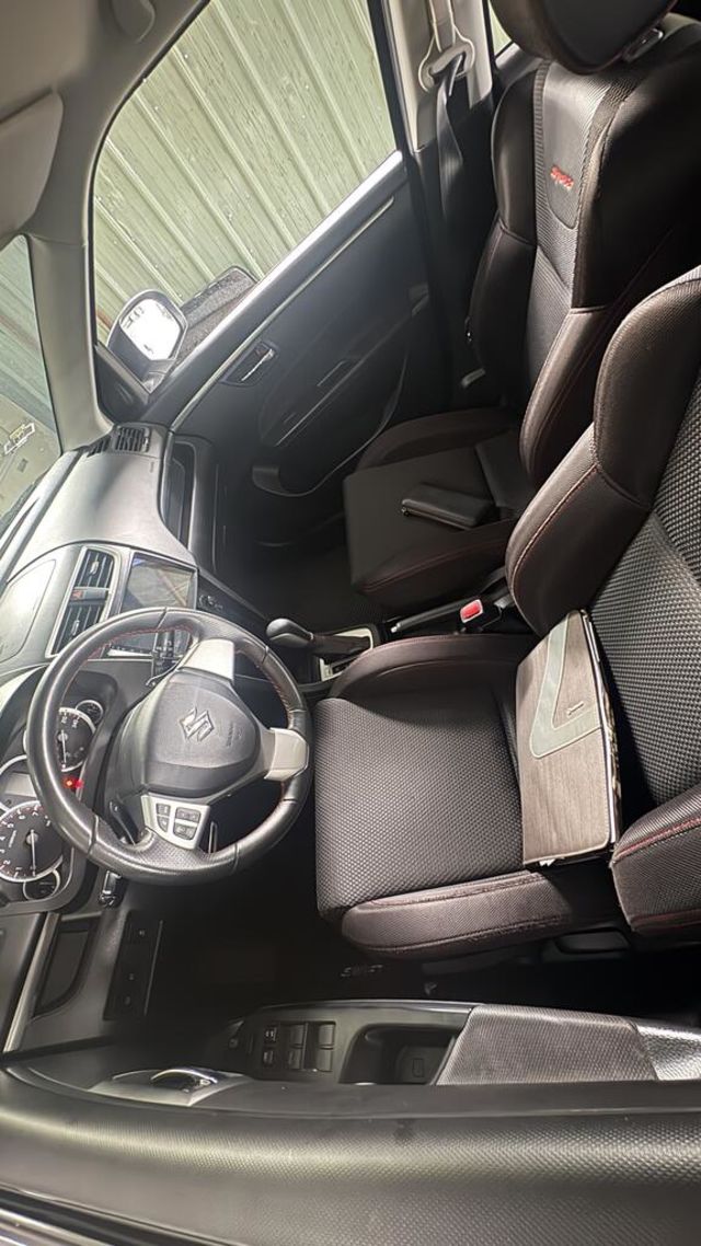 TOYOTA豐田 ALTIS  第3張相片
