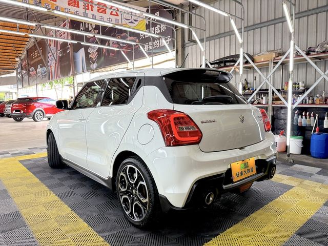 SUZUKI鈴木 SWIFT  第18張相片