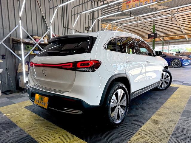 M-BENZ賓士 EQA250  第3張相片