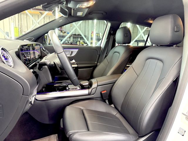 M-BENZ賓士 EQA250  第7張相片