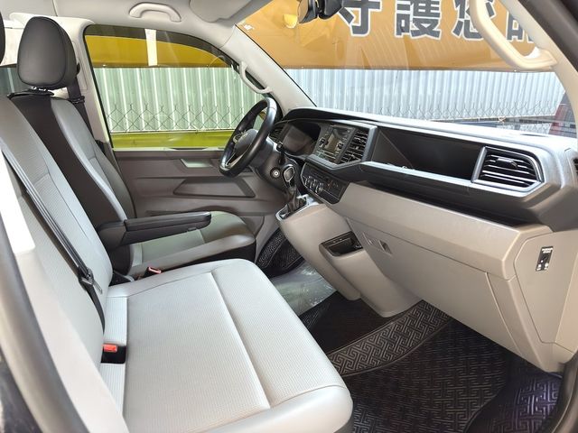 VOLKSWAGEN福斯 T6 CARAVELLE  第15張相片
