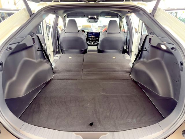 TOYOTA豐田 BZ4X  第9張相片