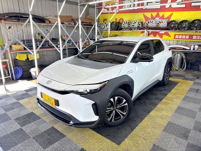 TOYOTA豐田 BZ4X  第10張相片