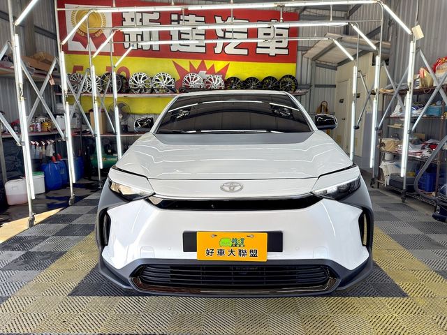 TOYOTA豐田 BZ4X  第11張相片