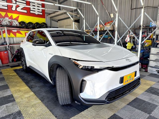 TOYOTA豐田 BZ4X  第17張相片