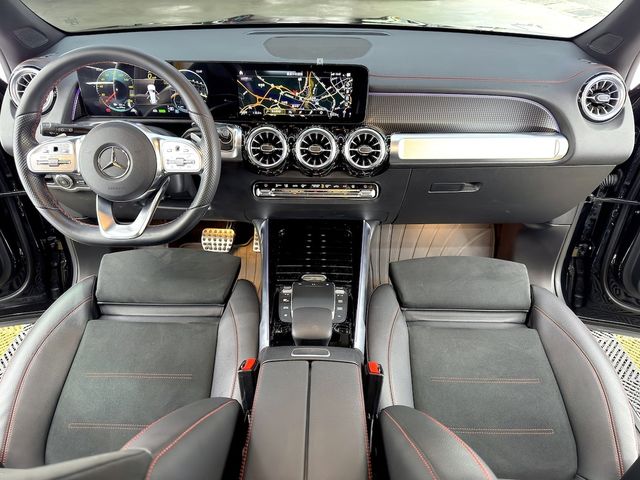 M-BENZ賓士 EQB300  第2張相片