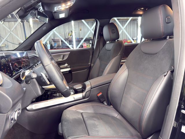 M-BENZ賓士 EQB300  第6張相片