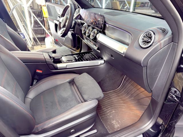 M-BENZ賓士 EQB300  第16張相片