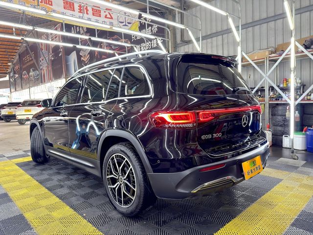 M-BENZ賓士 EQB300  第18張相片