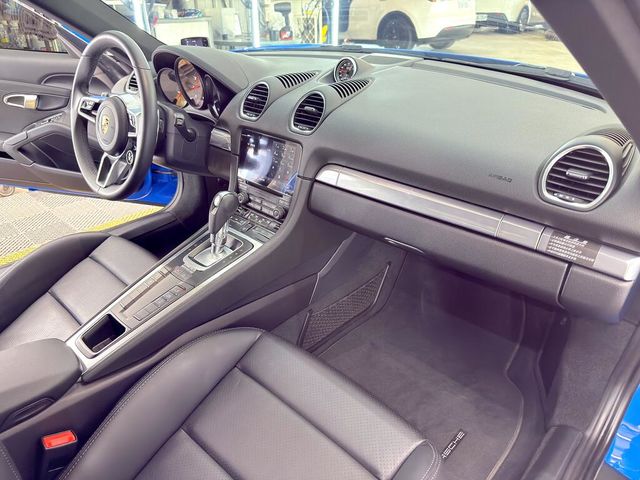 PORSCHE保時捷 CAYMAN  第14張相片