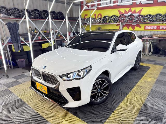 BMW寶馬 IX2 XDRIVE30  第10張相片