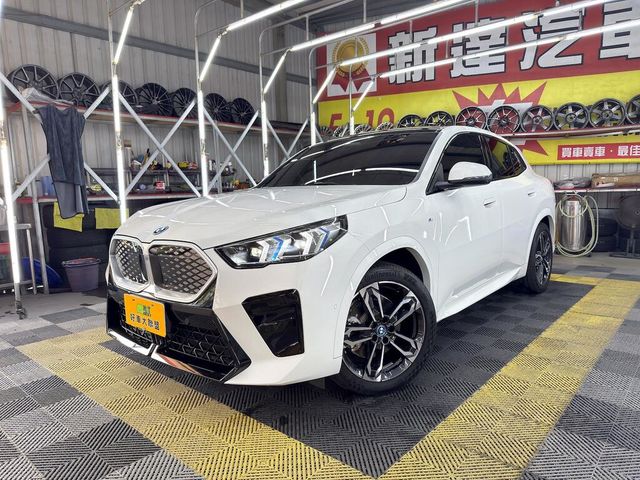 BMW寶馬 IX2 XDRIVE30  第20張相片