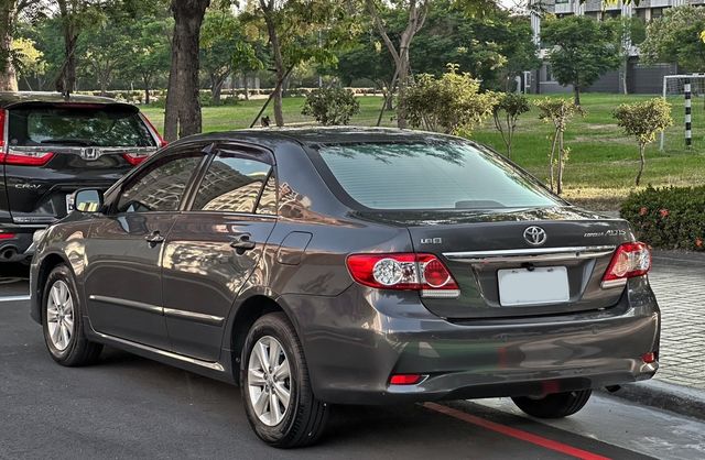 TOYOTA豐田 ALTIS  第2張相片