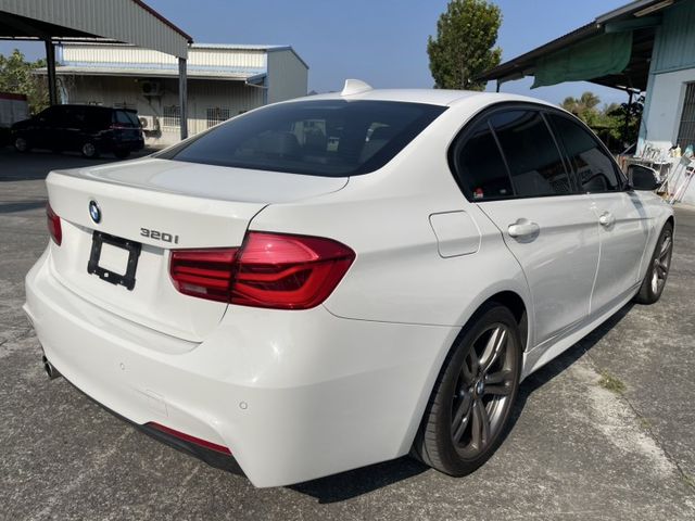 3 SERIES SEDAN F30  第13張相片