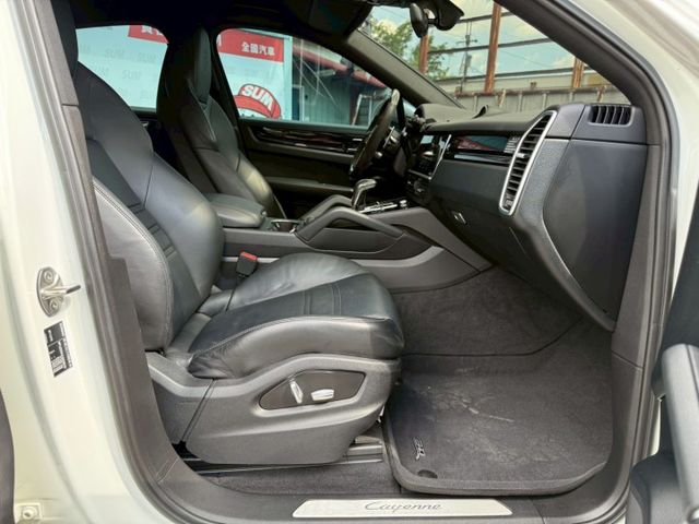 CAYENNE COUPE  第7張相片