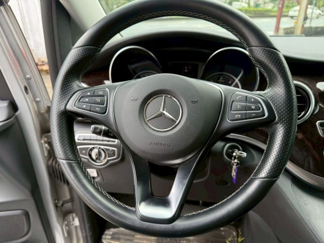 V-CLASS W447  第6張相片