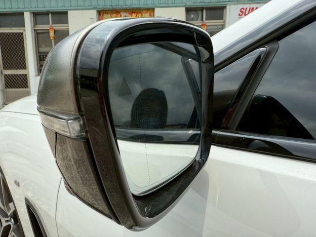 8 SERIES SEDAN G14  第4張相片
