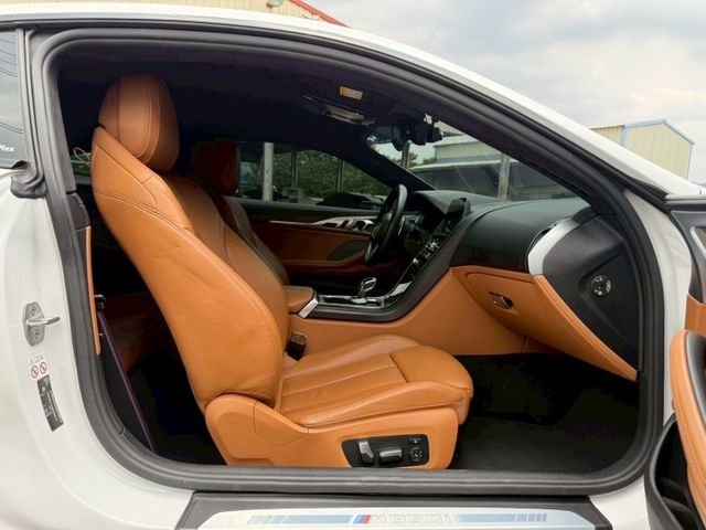8 SERIES SEDAN G14  第7張相片
