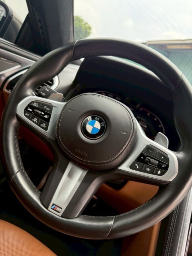 8 SERIES SEDAN G14  第9張相片