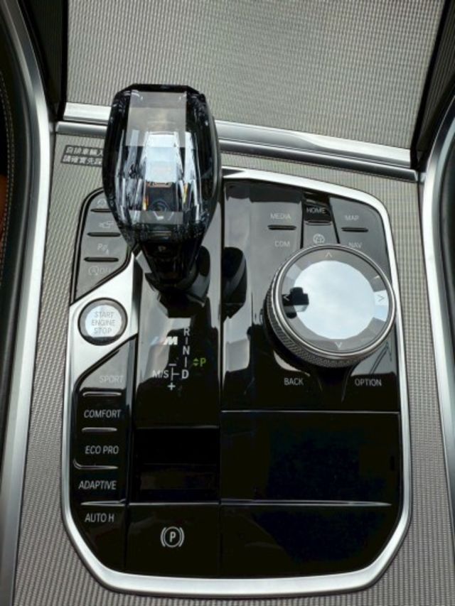 8 SERIES SEDAN G14  第13張相片