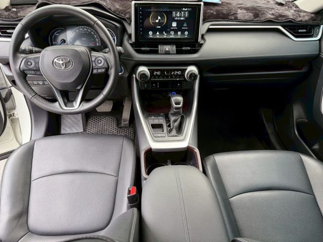 RAV4  第5張相片