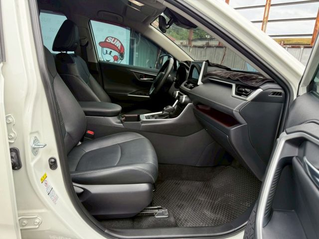 RAV4  第6張相片