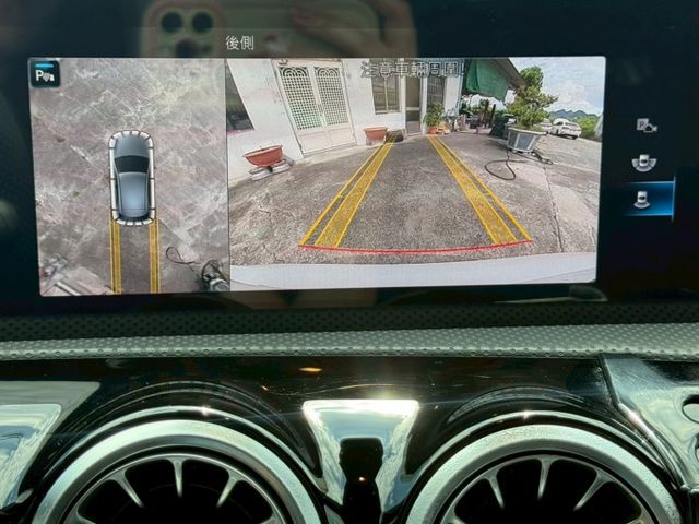 A-CLASS SEDAN V177  第9張相片