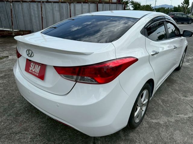 ELANTRA  第10張相片