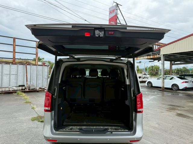 V-CLASS W447  第8張相片