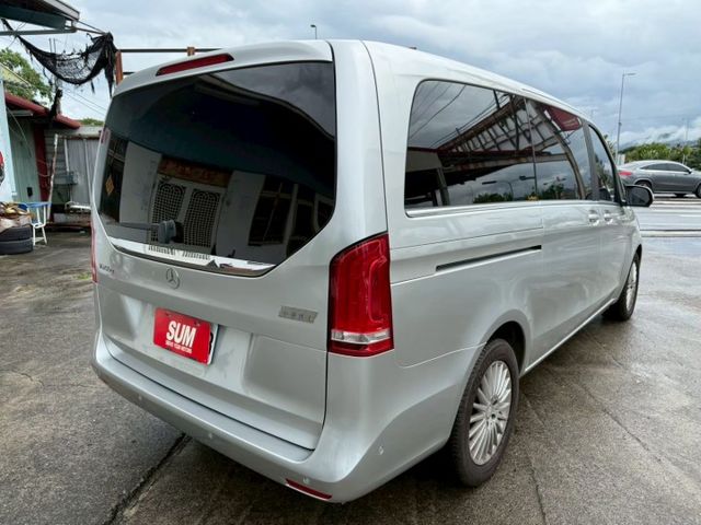 V-CLASS W447  第9張相片