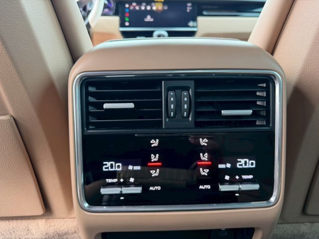 CAYENNE COUPE  第8張相片