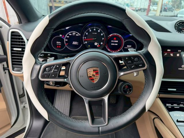 CAYENNE COUPE  第9張相片