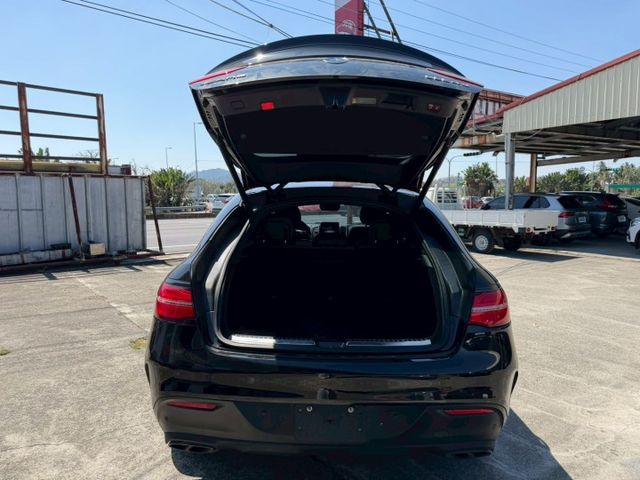 GLE-CLASS COUPE  第13張相片