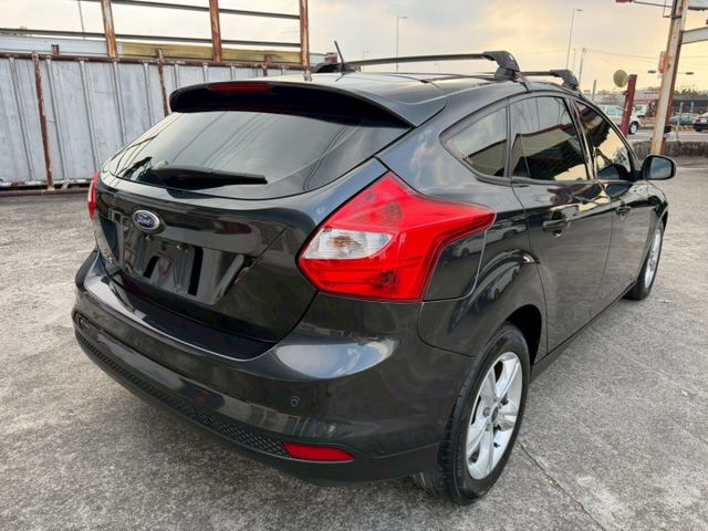 FOCUS  第7張相片