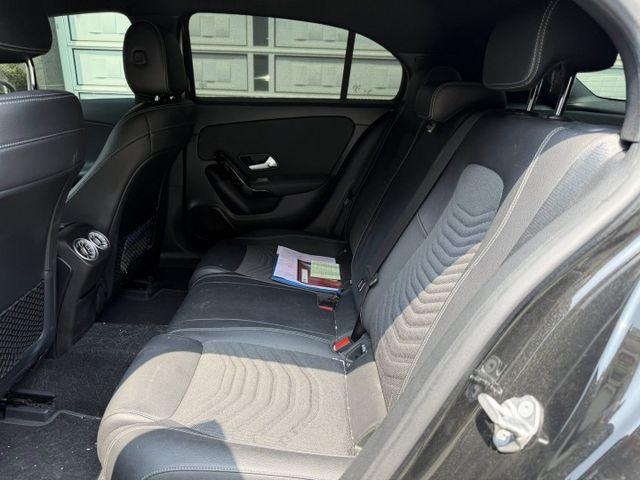 A-CLASS SEDAN V177  第7張相片